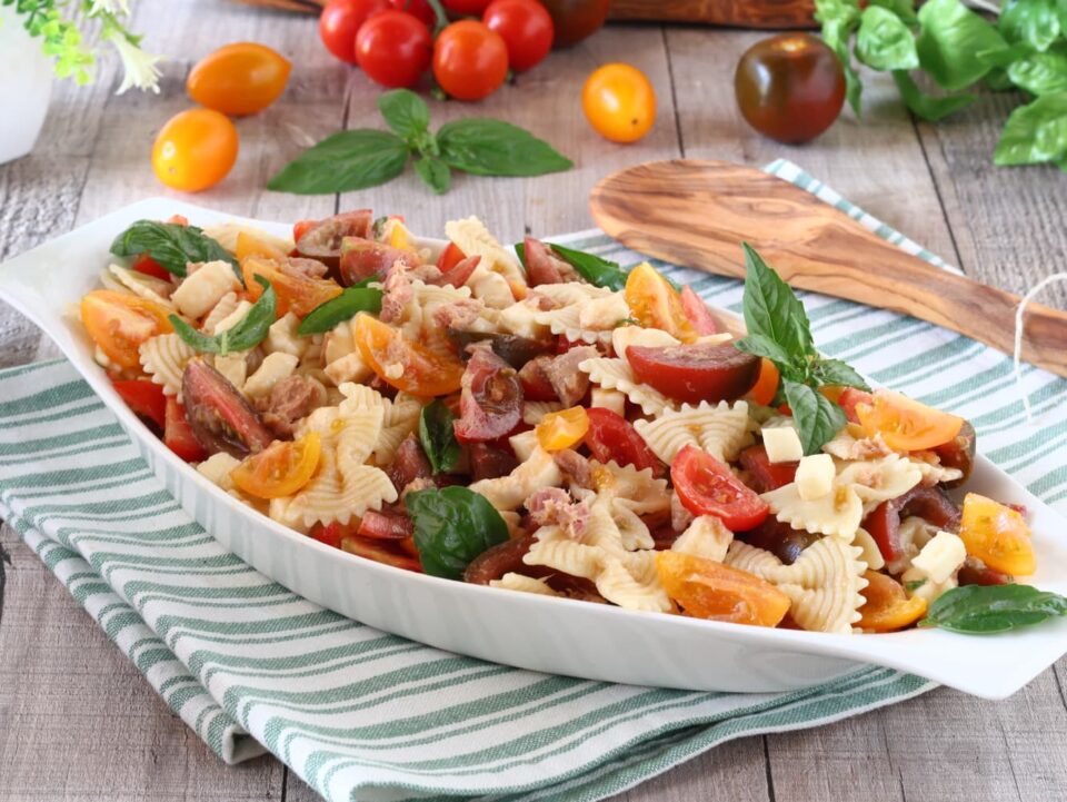 Pasta fredda tonno e pomodorini pronta in 10 minuti