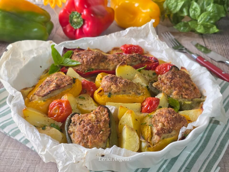 Peperoni ripieni facili cottura perfetta in forno friggitrice ad aria o microonde