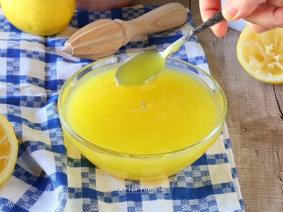 Crema al Limone Vellutata Senza Latte e Senza Uova