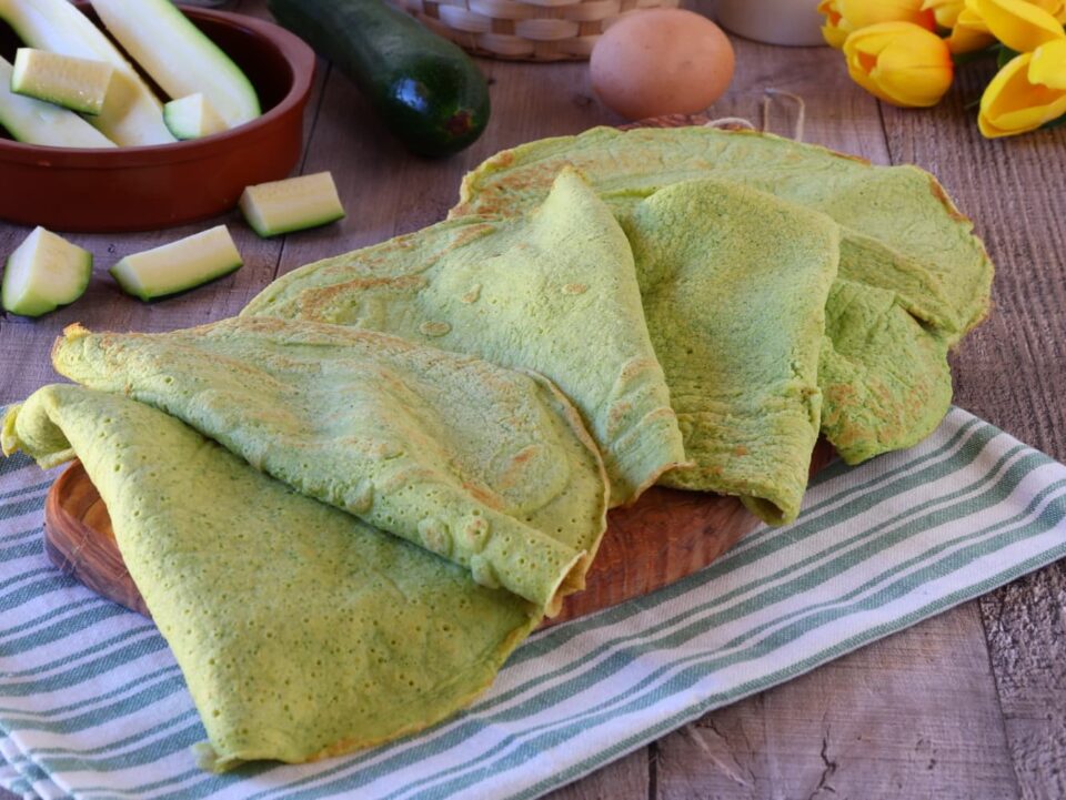 Crêpes di zucchine la ricetta facile leggera e pronta in pochi minuti
