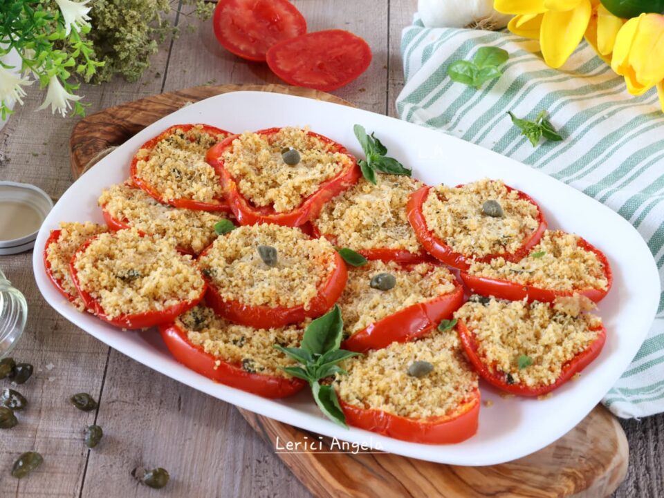 Medaglioni di pomodori gratinati pronti in 10 minuti (forno e friggitrice)