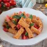 Pasta cremosa al pesto di pomodorini e mandorle pronta in 10 minuti