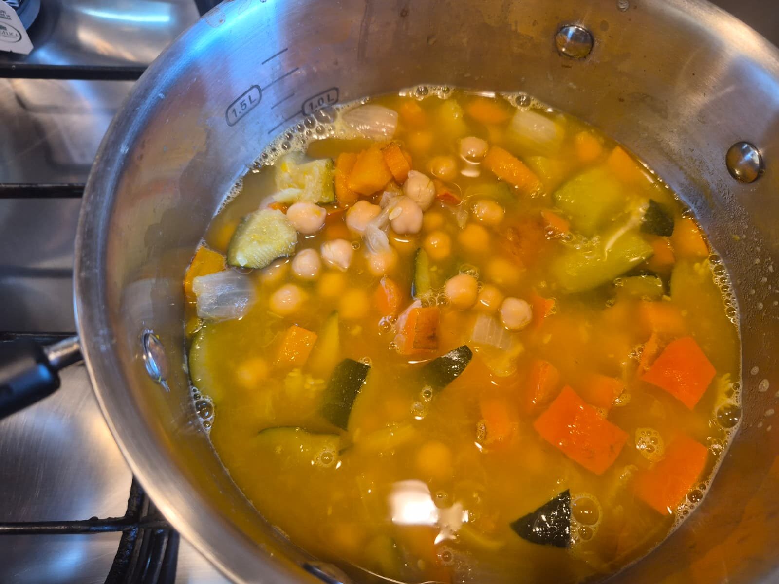 Minestra Cremosa di Ceci Zucca