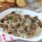 Braciole di maiale a scaloppina con i funghi pronte in 20 minuti