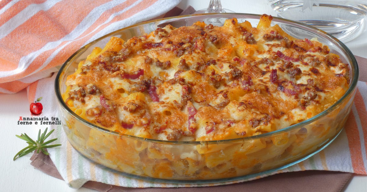 Pasta al forno zucca e salsiccia, un piatto semplice, facile, gustoso.