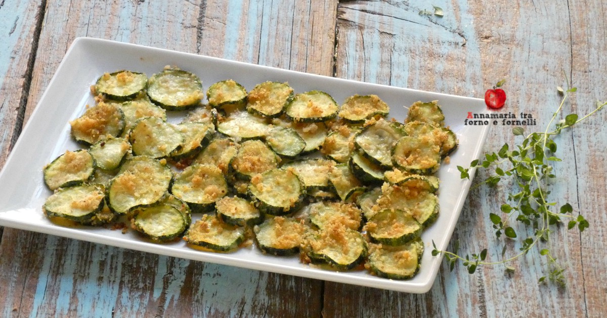 Zucchine con mollica al forno un contorno semplice veloce e gustoso