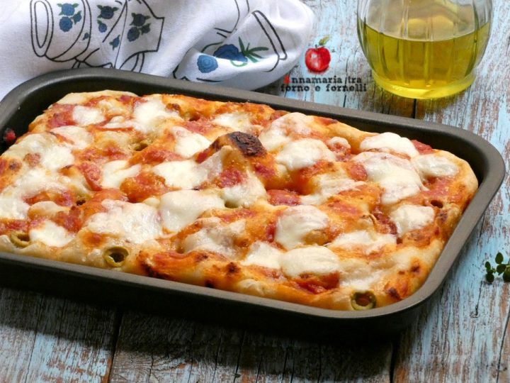 pizza in teglia soffice a lunga lievitazione