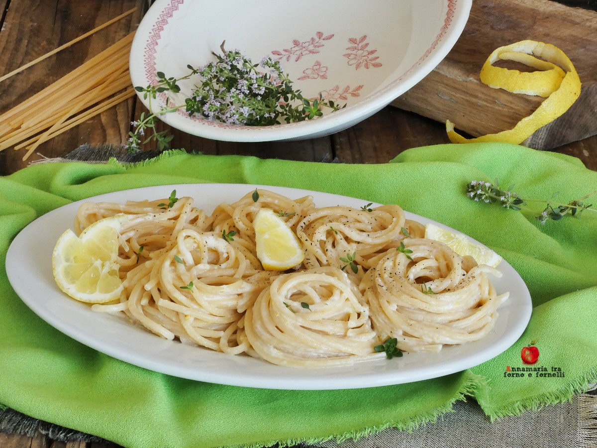 Pasta al limone cremosa un primo piatto facile, veloce e stuzzicante
