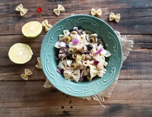 Insalata di pasta con tonno e olive