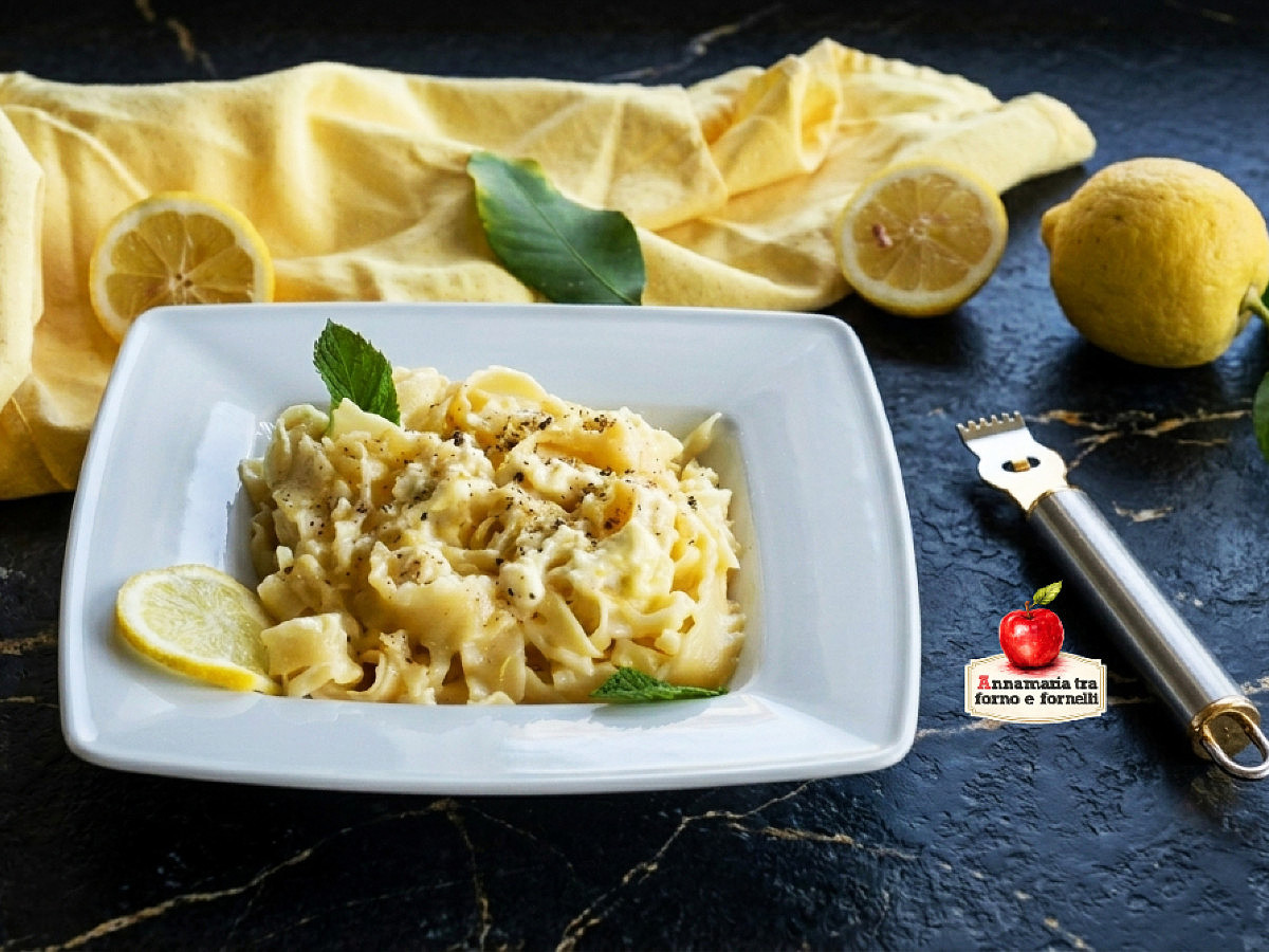 pasta al limone cremosa con burrata