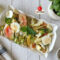 Insalata con zucchine grigliate pomodori uova e pecorino