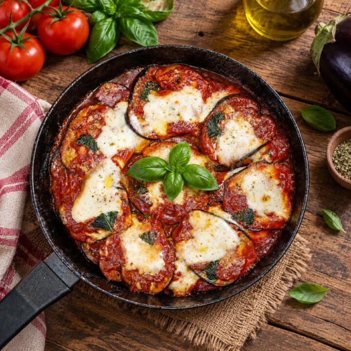 melanzane al sugo in padella con provola filante