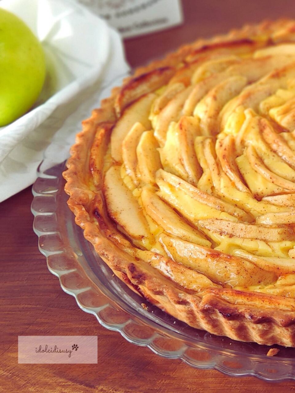 crostata di mele e crema pasticcera con mele Golden