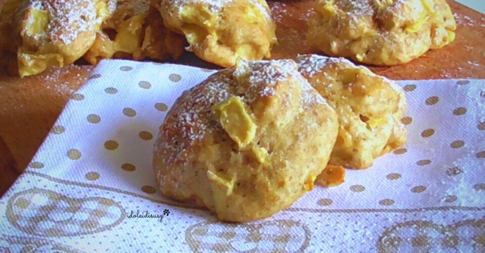 biscotti morbidi alle mele appena sfornati