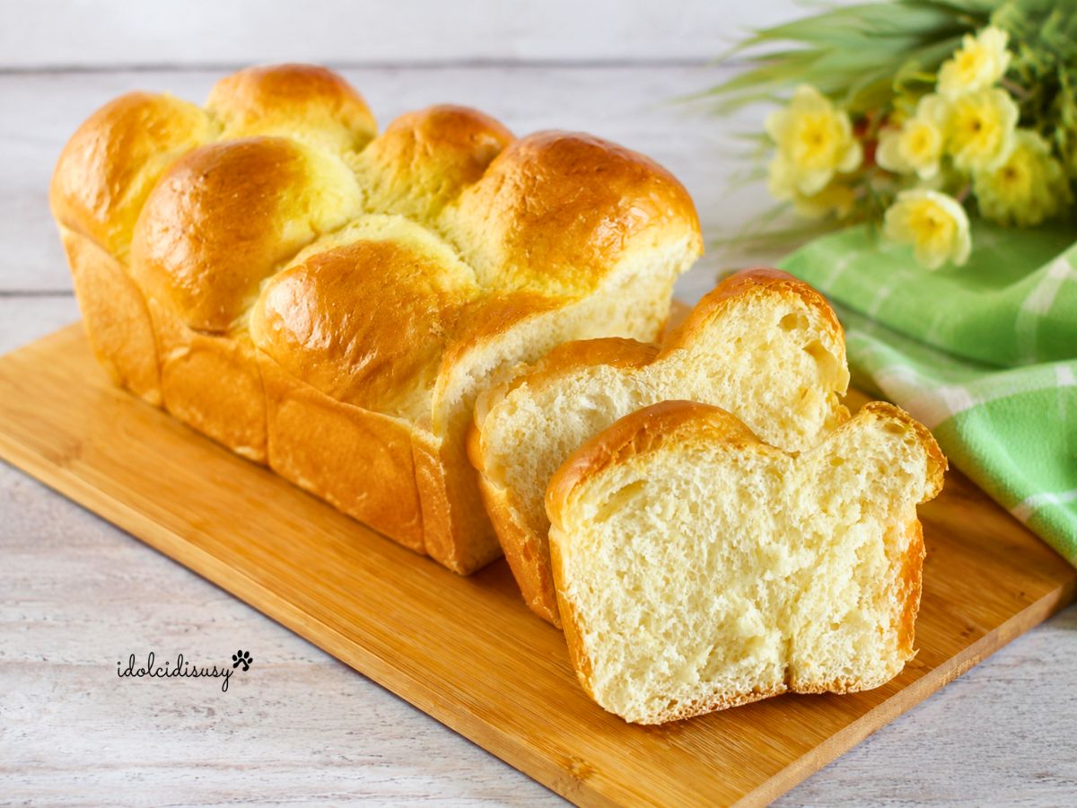 Pan brioche soffice senza burro con fette tagliate