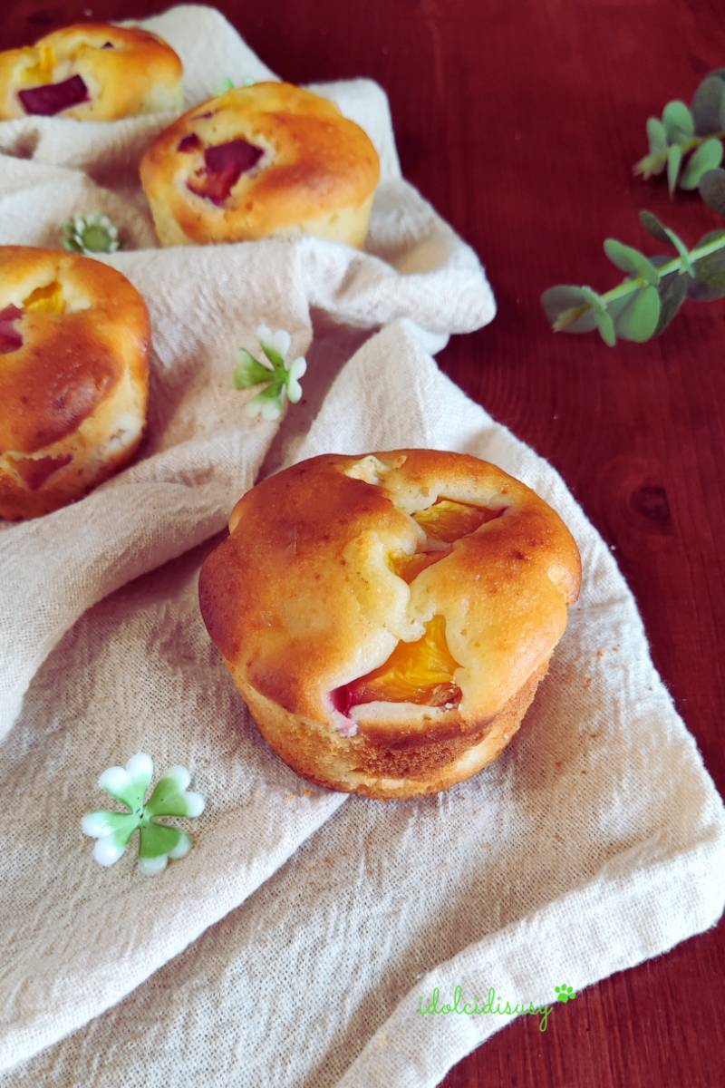 idolcidisusy Muffin alle pesche e yogurt appena sfornati e profumati