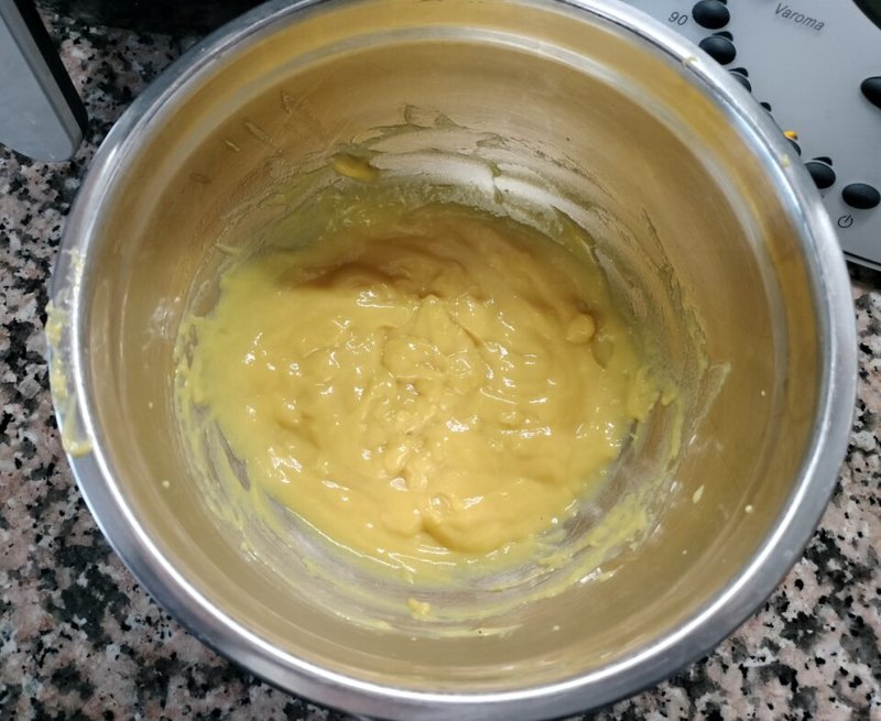 Crema di uova pastorizzate pronta per tiramisù 