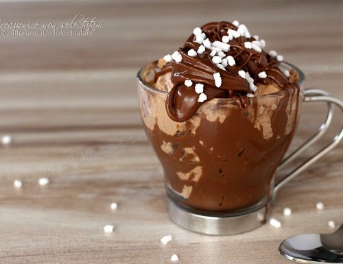 Mousse alla nutella veloce con soli 2 ingredienti. Video ricetta