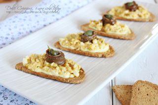 Tartine veloci tonno e uova sode1a Tartine veloci tonno e uova sode