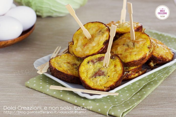 Frittatine al forno finger food con salsiccia e verza