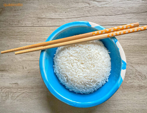Cuocere il riso basmati in pentola a pressione elettrica perfettamente