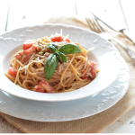 Pasta al tonno profumata al basilico e limone