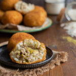 Arancini siciliani con ragù al pistacchio