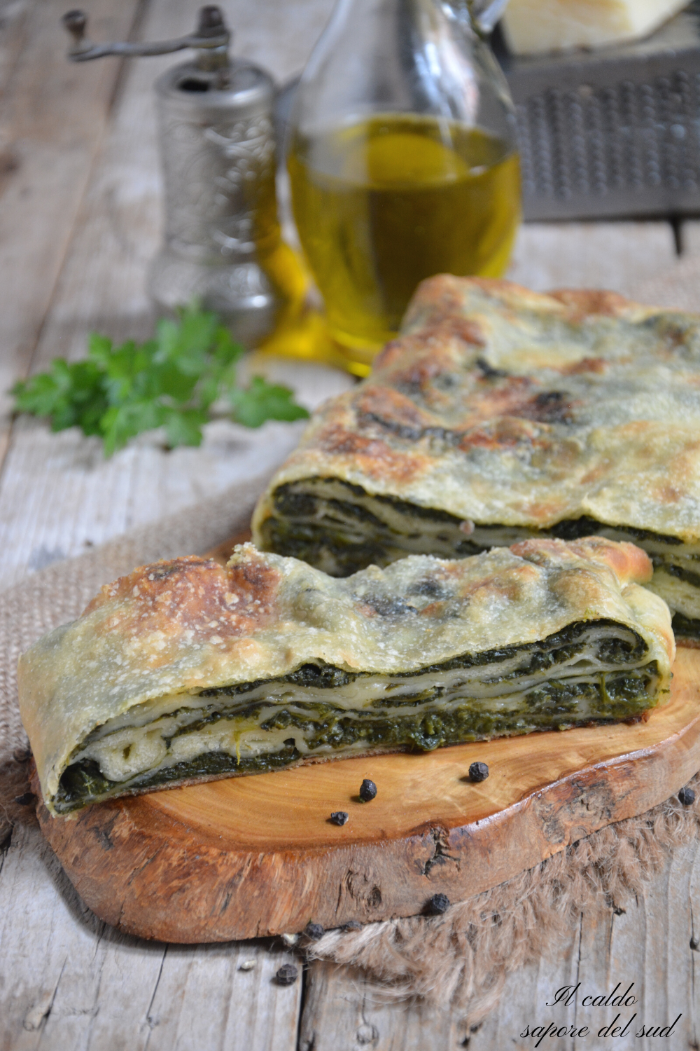 Scaccia ragusana con ricotta e spinaci