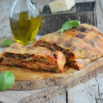 Scaccia ragusana con le melanzane fritte