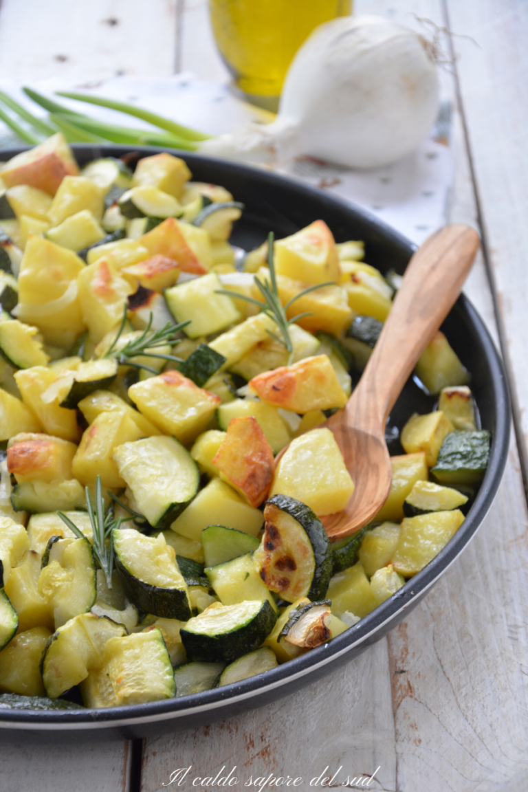 Zucchine e patate al forno leggere e croccanti: ricetta contorno facile ...