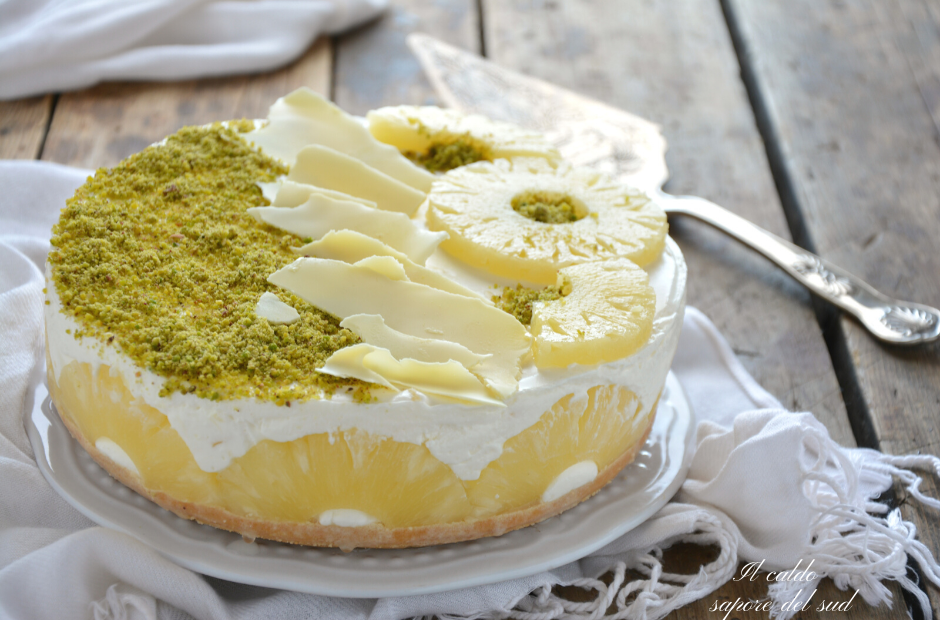 Cheesecake all'ananas sciroppato senza cottura
