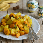 Contorno di zucca e patate nella friggitrice ad aria