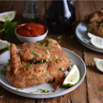 Ali di pollo fritte nella friggitrice ad aria