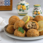 Polpette di tonno e ricotta nella friggitrice ad aria