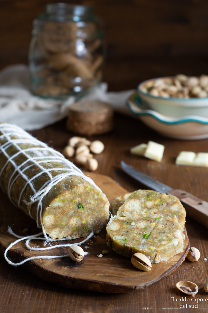 Salame di cioccolato al pistacchio fatto in casa