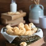Biscotti a treccia siciliani ricetta con ammoniaca