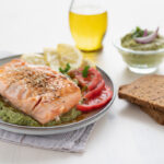 Filetto di salmone in salsa di avocado