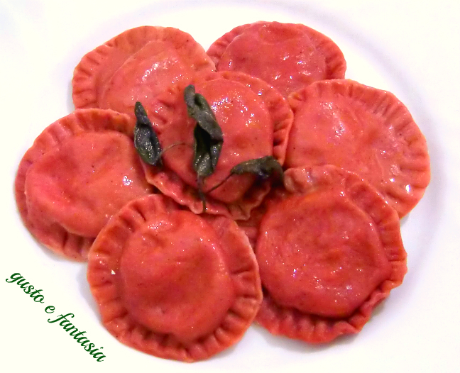 ravioli di barbabietola