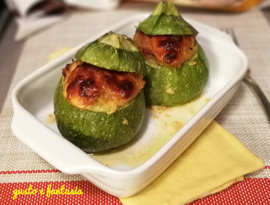 zucchine ripiene di tonno - gusto e fantasia