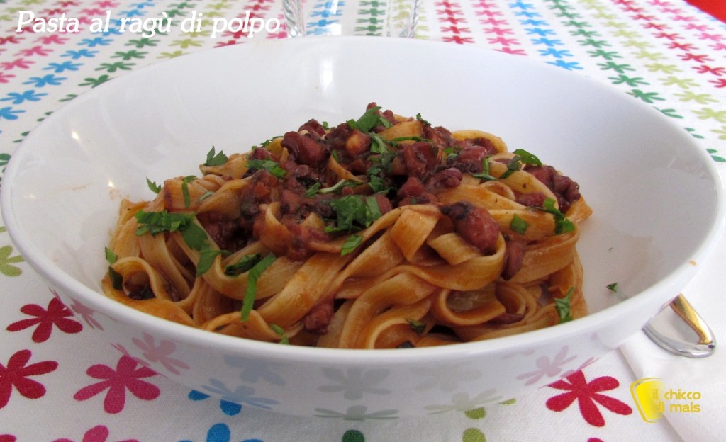 Pasta al ragù di polpo ricetta raffinata il chicco di mais