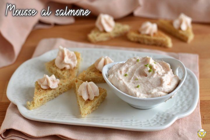 mousse al salmone affumicato ricetta facile e veloce senza cottura antipasto di pesce per natale