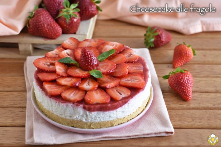 or_int_ cheesecake alle fragole senza cottura