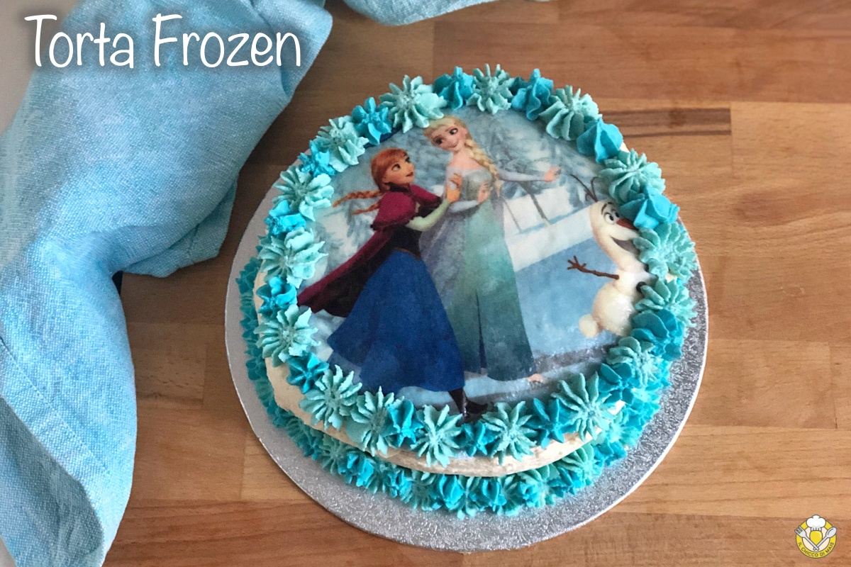 Torta a tema Frozen con cialda di ostia decorata senza pasta di zucchero