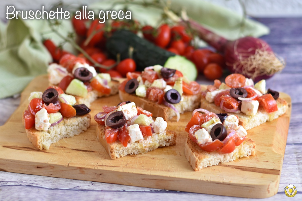 bruschette alla greca con feta olive cipolla ricetta stuzzichino aperitivo apericena il chicco di mais