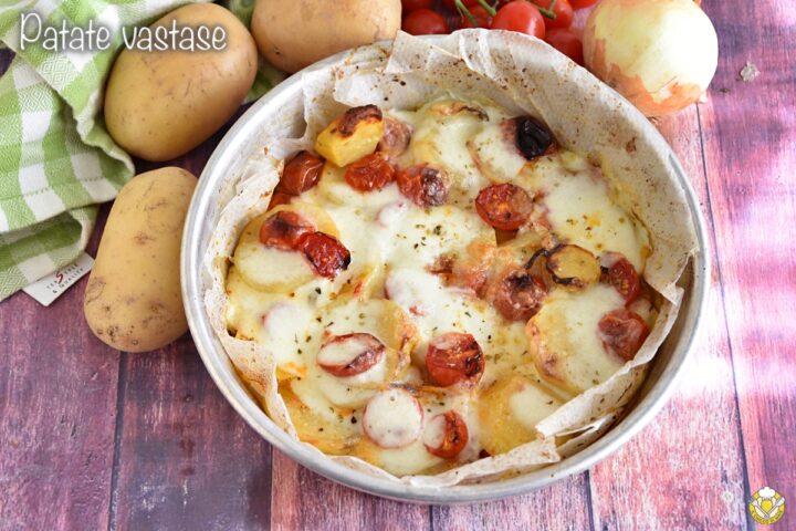 patate vastase alla trapanese ricetta patate al forno con pomodorini e mozzarella il chicco di mais