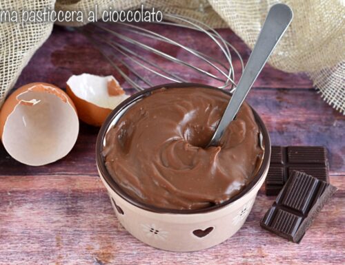 Crema pasticcera al cioccolato