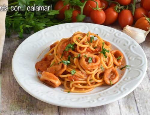 Pasta con calamari e pomodorini