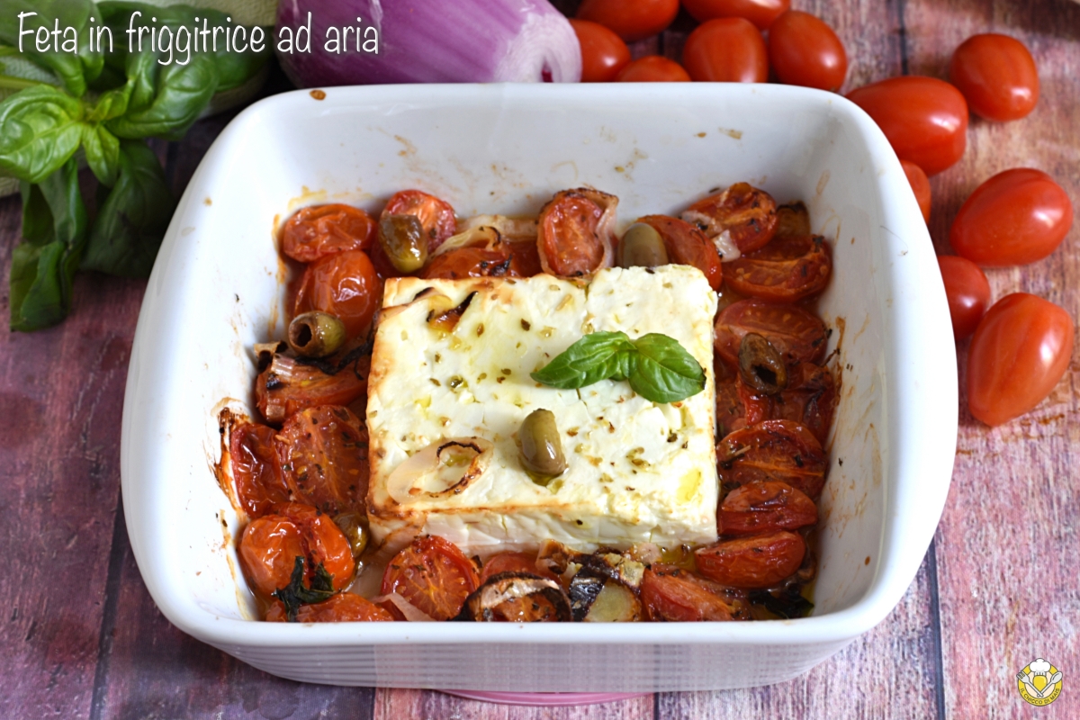 feta in friggitrice ad aria con pomodorini e olive alla mediterranea ricetta light veloce estiva il chicco di mais