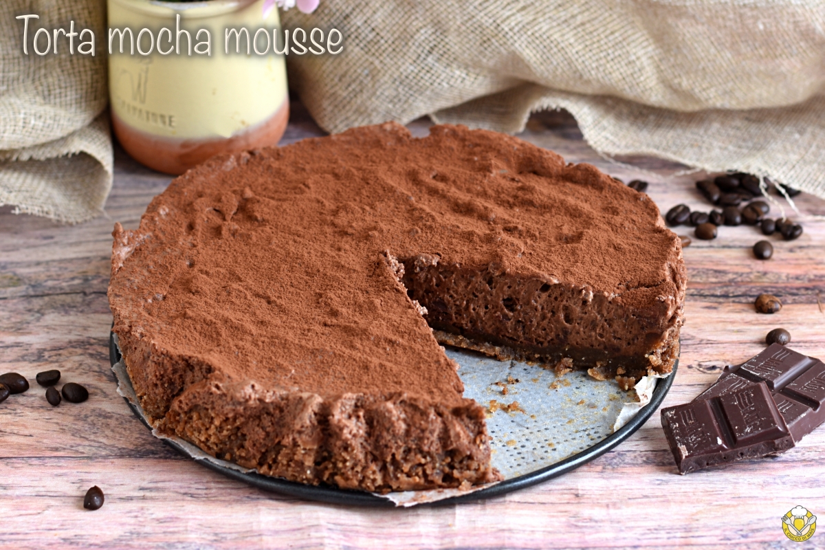 torta mocha mousse senza cottura ricetta torta fredda al cioccolato e caffè con base di biscotti il chicco di mais