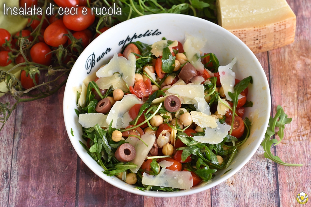 insalata di ceci e rucola con scaglie di grana ricetta estiva fresca leggera saporita il chicco di mais